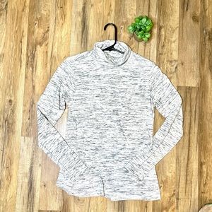 G.H. Bass Long Sleeve Shirt Turtleneck